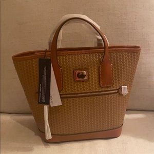 Dooney & Bourke